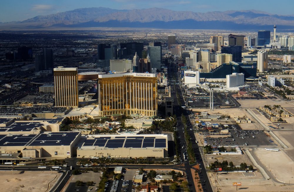 The Las Vegas Strip, packed with hotels and casinos, is seen in Las Vegas, Nevada, U.S. March 1, 2018.  Picture taken March 1, 2018.  REUTERS/Darrin Zammit Lupi - RC1E04928080