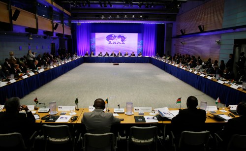 Representatives from various African nations gather at the opening session at the AGOA Forum during the US-Africa Leaders Summit in Washington August 4, 2014.   REUTERS/Gary Cameron    (UNITED STATES - Tags: POLITICS BUSINESS) - GM1EA841P4701