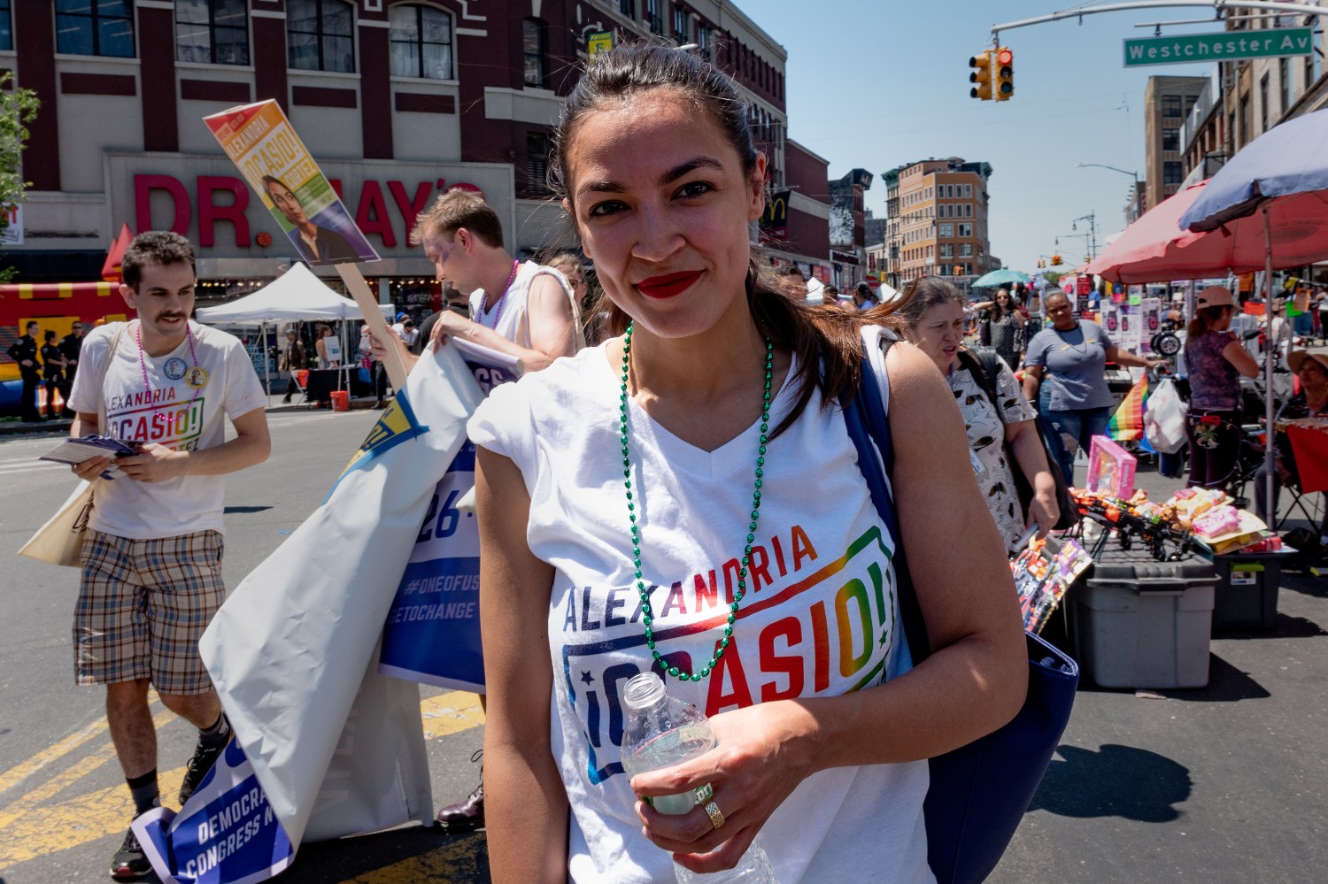 Alexandria Ocasio-Cortez marches during the Bronx's pride parade in the Bronx borough of New York City, New York, U.S., June 17, 2018.  Picture taken June 17, 2018. REUTERS/David Delgado - RC16976F3100