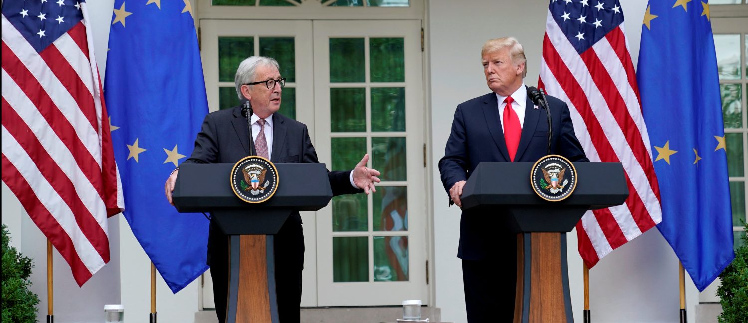 U.S. President Donald Trump and President of the European Commission Jean-Claude Juncker speak about trade relations in the Rose Garden of the White House in Washington, U.S., July 25, 2018.      REUTERS/Joshua Roberts - RC164FA2F4A0