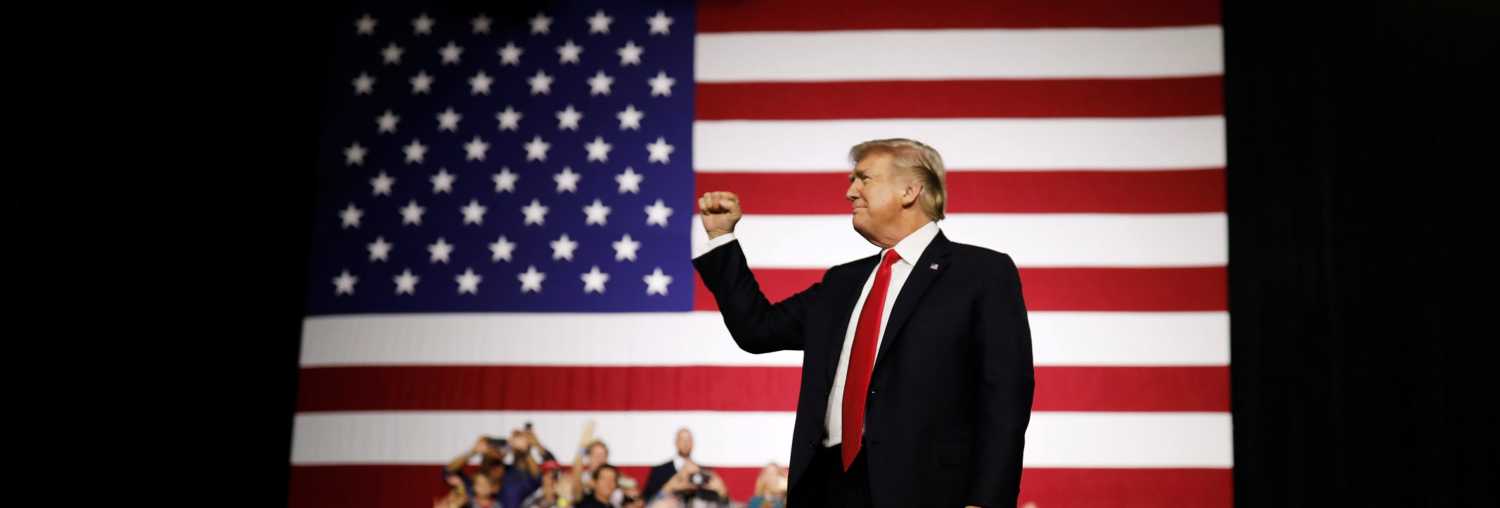 U.S. President Donald Trump acknowledges the crowd during the Make America Great Again Rally at the Florida State Fairgrounds in Tampa, Florida, U.S., July 31, 2018.   REUTERS/Carlos Barria - RC1F9636C950