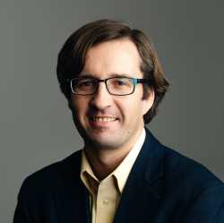 Alexander Whalley headshot