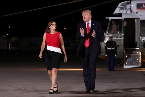 U.S. President Donald Trump arrives with with Republican candidate for U.S. Senate Martha McSally (R-AZ) to rally with supporters at Phoenix-Mesa Gateway Airport in Mesa, Arizona, U.S. October 19, 2018. REUTERS/Jonathan Ernst - RC182225CC90