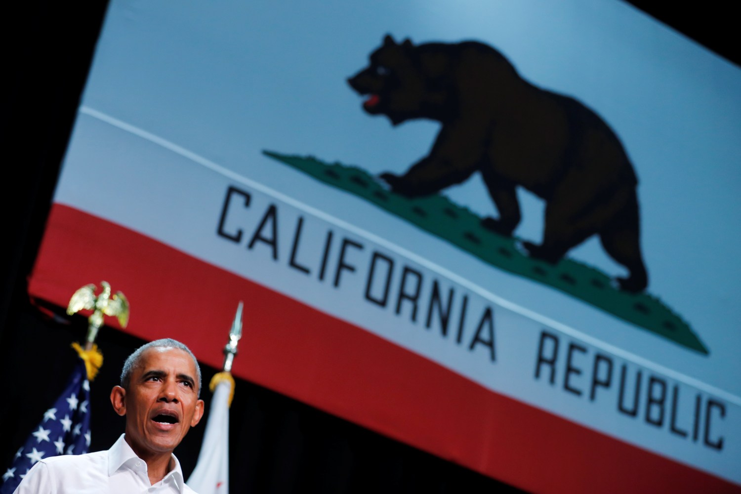 Former U.S. President Barack Obama participates in a political rally for California Democratic candidates during a event in Anaheim, California, U.S. September 8, 2018. REUTERS/Mike Blake - RC1D42A395D0