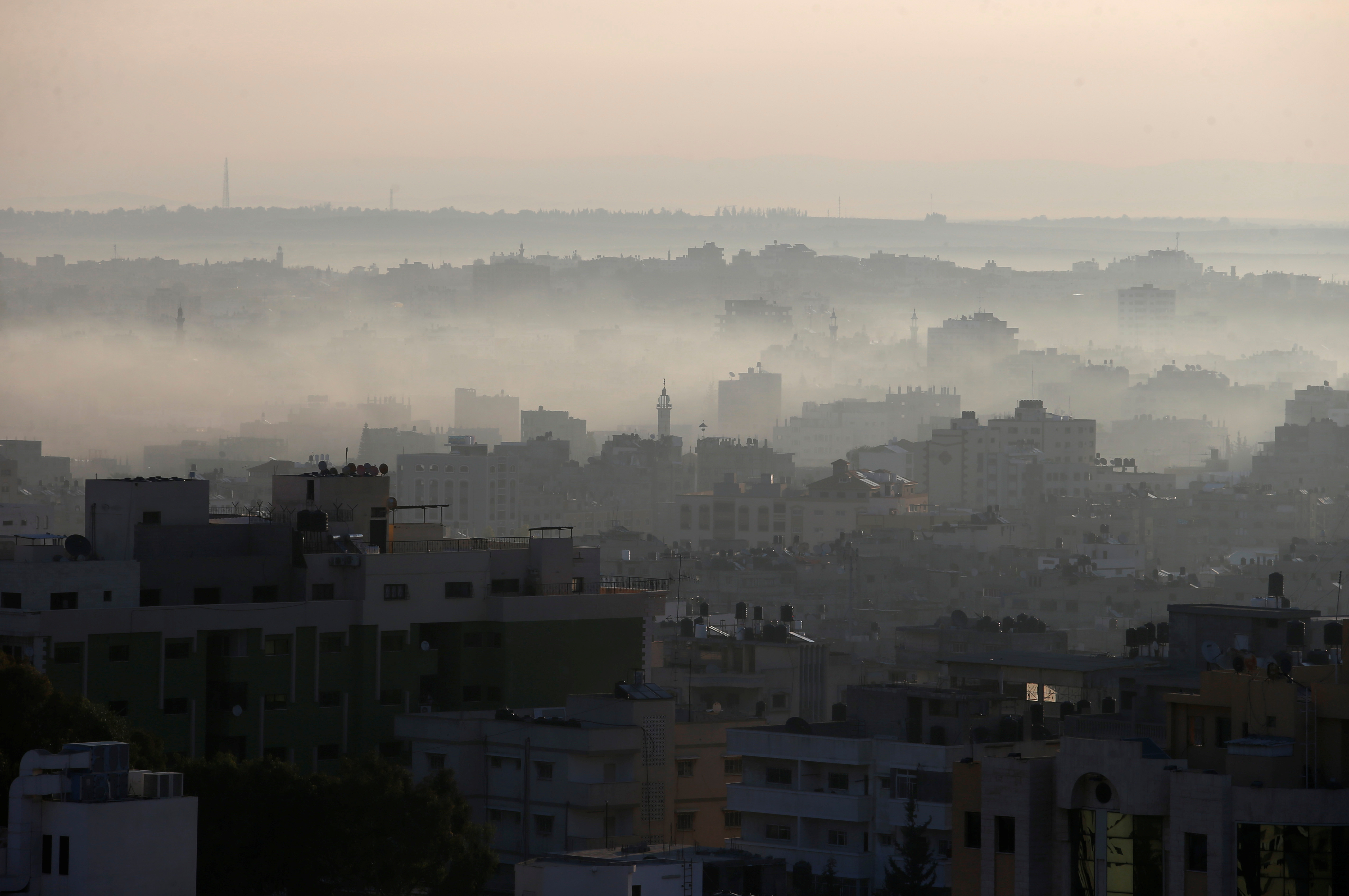 A general view of Gaza is seen early morning November 13, 2018. REUTERS/Suhaib Salem - RC1DE53AB890