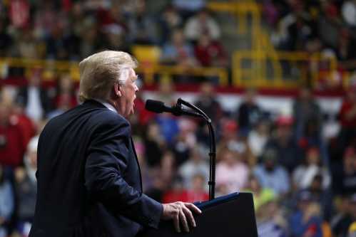 U.S. President Donald Trump rallies with supporters in Chattanooga, Tennessee, U.S. November 4, 2018. REUTERS/Jonathan Ernst - RC1F646E0230