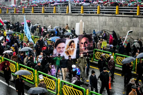 Iranian people gather during a ceremony to mark the 40th anniversary of the Islamic Revolution in Tehran, Iran February 11, 2019. Vahid Ahmadi/Tasnim News Agency/via REUTERS ATTENTION EDITORS - THIS PICTURE WAS PROVIDED BY A THIRD PARTÝ - RC1507A9B400