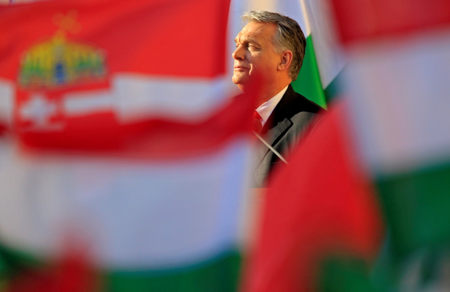 Hungarian Prime Minister Viktor Orban speaks during his campaign closing rally in Szekesfehervar, Hungary, April 6, 2018. REUTERS/Bernadett Szabo     TPX IMAGES OF THE DAY - RC1C1F3EDD10
