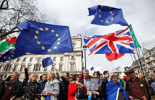 EU supporters, calling on the government to give Britons a vote on the final Brexit deal, participate in the 'People's Vote' march in central London, Britain March 23, 2019. REUTERS/Henry Nicholls - RC1CEFB39250