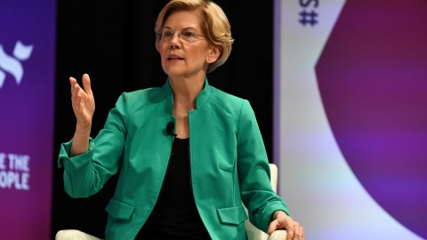 2020 Democratic presidential candidate Elizabeth Warren participates in the She the People Presidential Forum in Houston, Texas, U.S. April 24, 2019.  REUTERS/Loren Elliott - RC13C75BF860