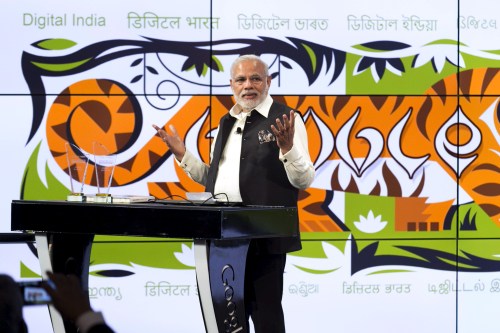 India's Prime Minister Narendra Modi speaks about India's digital initiatives at the Google campus in Mountain View, California September 27, 2015. The Indian premier continues his Silicon Valley tour on Sunday with visits to Facebook and Google Inc headquarters before an event at the San Jose Convention Center that 18,000 people are expected to attend. REUTERS/Elijah Nouvelage - GF10000223829