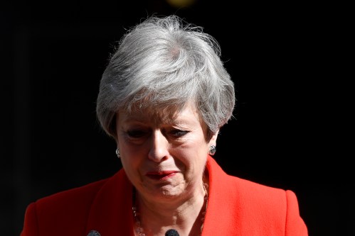 British Prime Minister Theresa May reacts as she delivers a statement in London, Britain, May 24, 2019. REUTERS/Toby Melville - RC1BF4ADB330