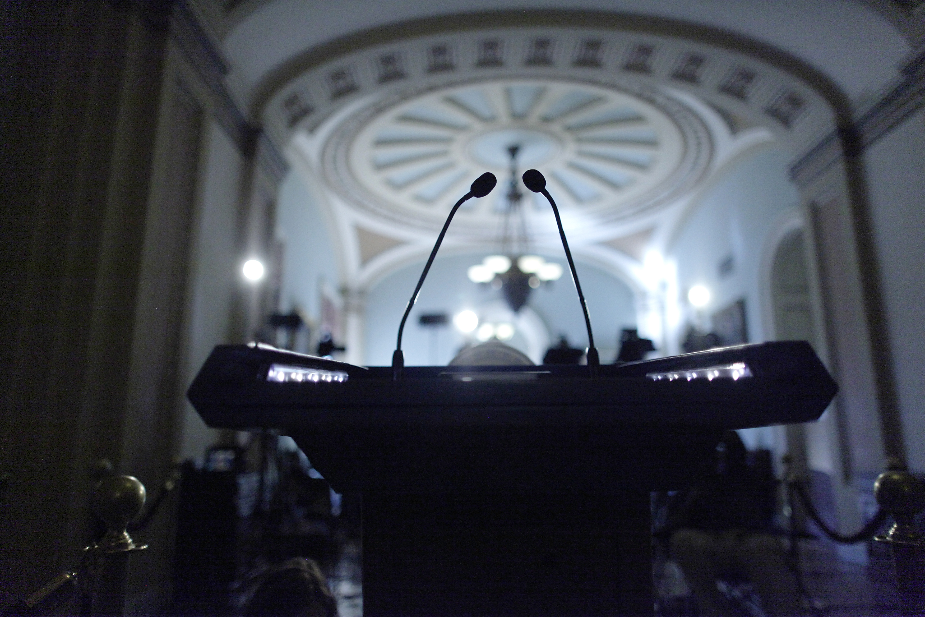 Microphones wait for senators to speak after Senate Democratic and Republican caucus luncheons at the U.S. Capitol in Washington, October 15, 2013. Republicans in the House of Democratic failed to reach internal consensus on Tuesday on how to break an impasse on the federal budget that could soon result in an economically damaging default on the country's debt.  REUTERS/Jonathan Ernst    (UNITED STATES - Tags: POLITICS BUSINESS) - GM1E9AG05TF01