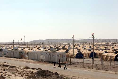 A general view of Hammam Al-Alil camp is seen in south of Mosul, Iraq September 9,2017. Picture taken September 9,2017. REUTERS/Azad Lashkari - RC1DE018D370