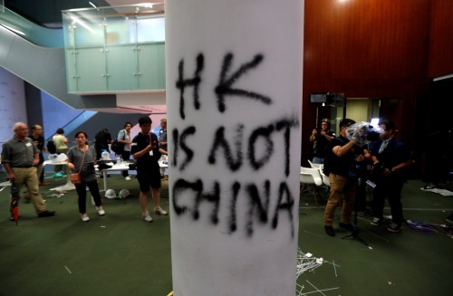 A view shows damages inside the Legislative Council building after protesters stormed it during a demonstration on the anniversary of Hong Kong's handover to China, in Hong Kong, China July 3, 2019. REUTERS/Jorge Silva - RC1DD98BE610