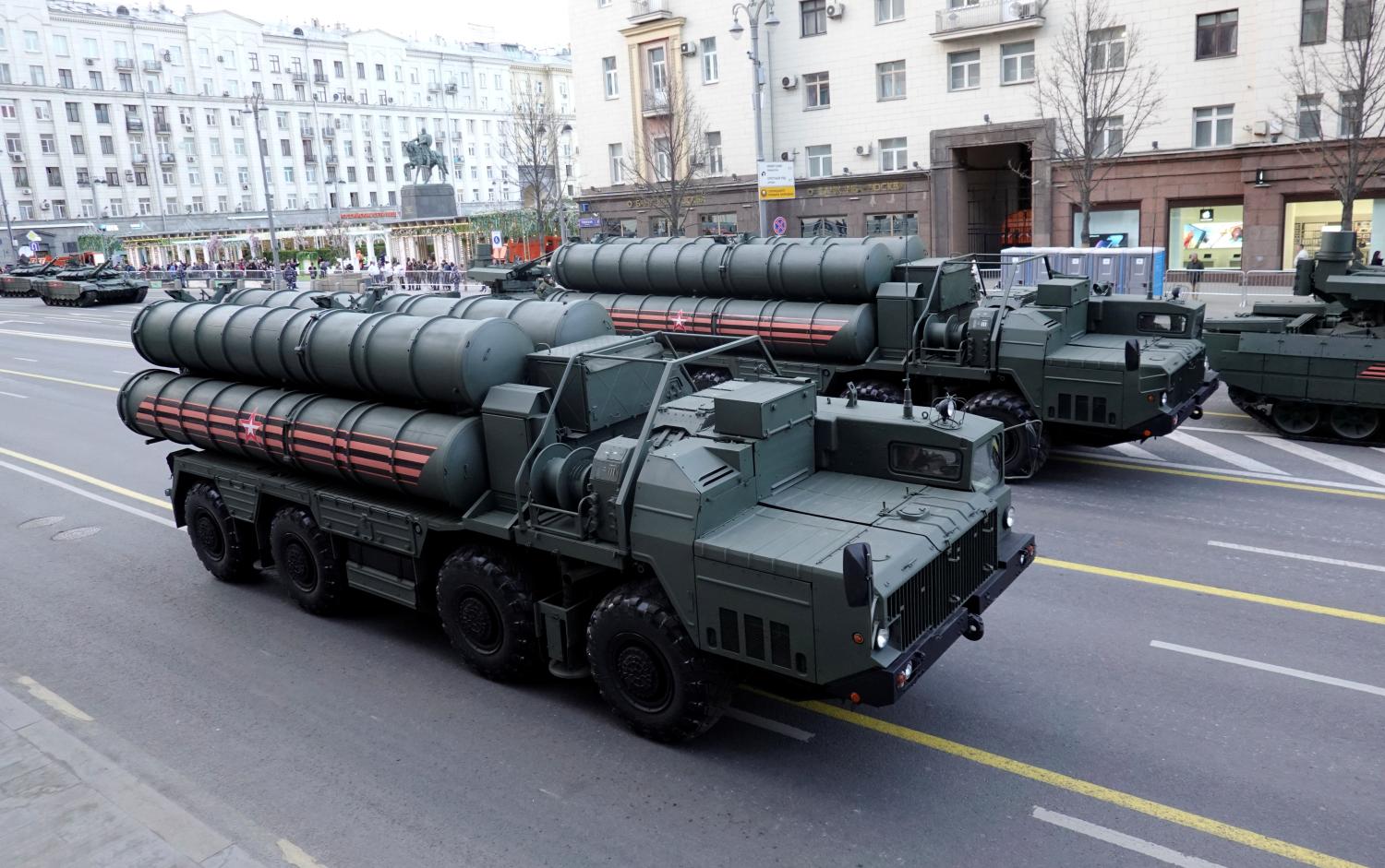 Russian servicemen sit in the cabins of S-400 missile air defence systems in Tverskaya Street before a rehearsal for the Victory Day parade, which marks the anniversary of the victory over Nazi Germany in World War Two, in central Moscow, Russia April 29, 2019. REUTERS/Tatyana Makeyeva - RC1E849FD530