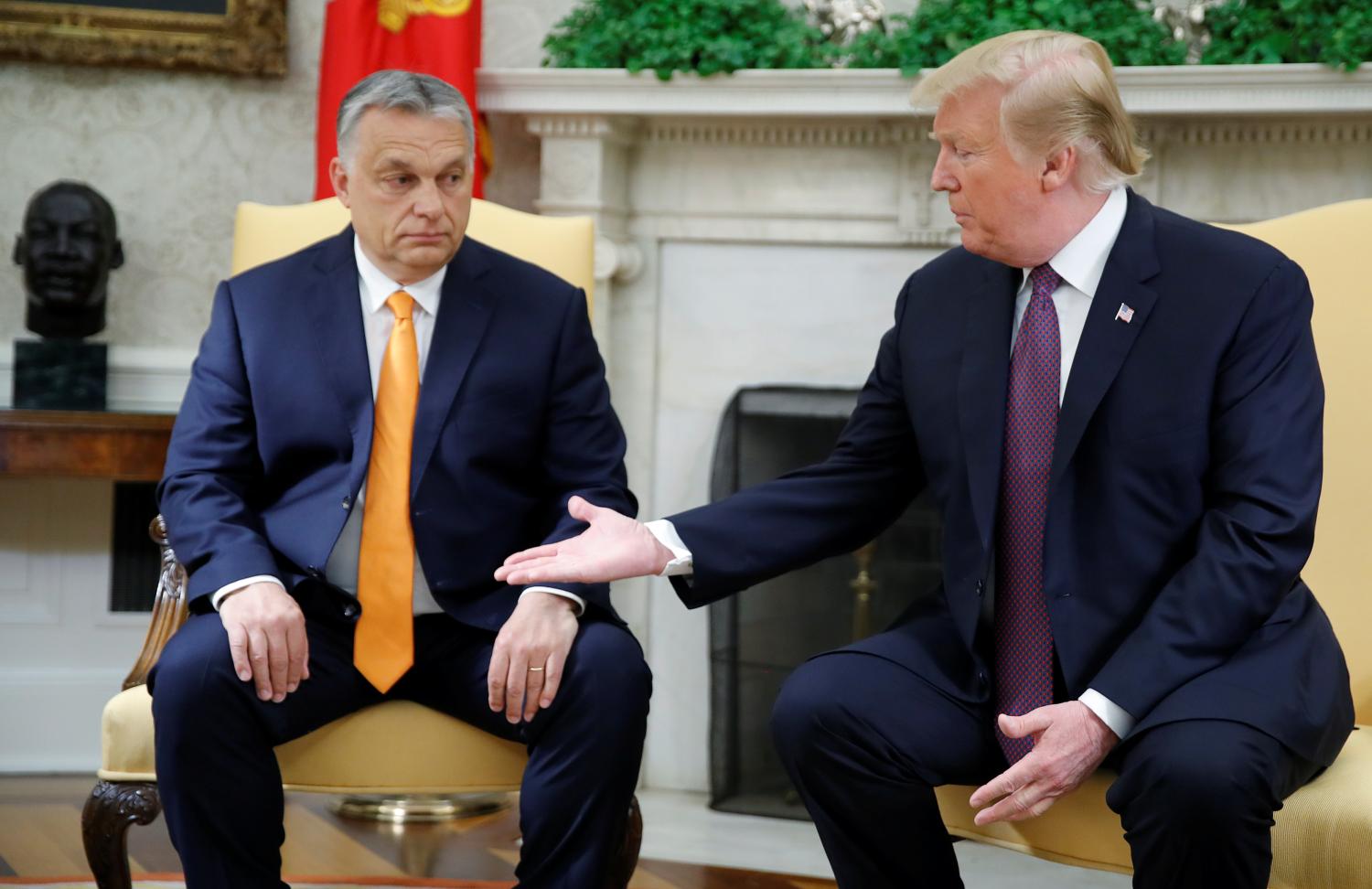 U.S. President Donald Trump greets Hungary's Prime Minister Viktor Orban in the Oval Office at the White House in Washington, U.S., May 13, 2019. REUTERS/Carlos Barria - RC1AB086D0B0