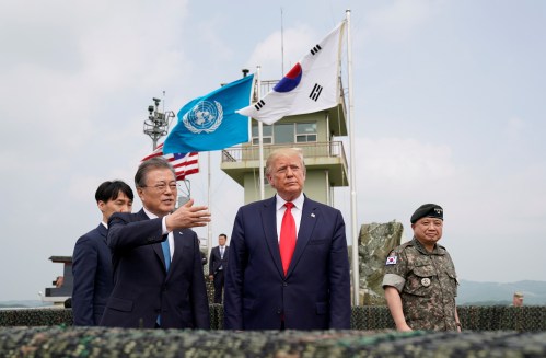 U.S. President Donald Trump and South Korean President Moon Jae-in visit the demilitarized zone separating the two Koreas, in Panmunjom, South Korea, June 30, 2019. REUTERS/Kevin Lamarque - RC147119FEC0