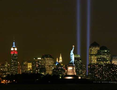 The 'Tribute in Light' memorial, consisting of two shafts of light torepresent the World Trade Center's Twin Towers, shines in New York City, inthis photo made from Bayonne, New Jersey, September 11, 2003. The lightingmarks the second anniversary of the attacks on the center. REUTERS/RayStubblebine PP03090055RFS - RP4DRIFRWDAA