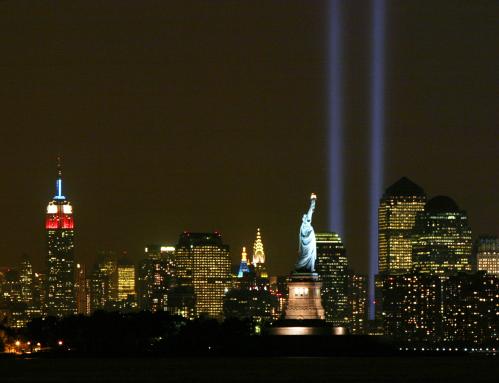 The 'Tribute in Light' memorial, consisting of two shafts of light torepresent the World Trade Center's Twin Towers, shines in New York City, inthis photo made from Bayonne, New Jersey, September 11, 2003. The lightingmarks the second anniversary of the attacks on the center. REUTERS/RayStubblebine PP03090055RFS - RP4DRIFRWDAA
