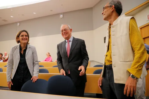 Abhijit Banerjee and Esther Duflo, two of the three winners of the 2019 Nobel Prize in Economics, are joined by MIT President Rafael Reif at news conference at the Massachusetts Institute of Technology in Cambridge, Massachusetts, U.S., October 14, 2019.     REUTERS/Brian Snyder - RC1F716AFFB0