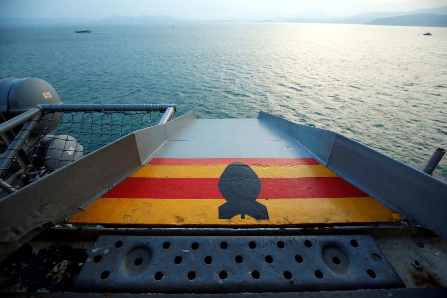 A detail onboard of the U.S. Navy aircraft carrier, USS Carl Vinson, is seen after it docked at a port in Danang, Vietnam March 5, 2018. REUTERS/Kham - RC1351904F80