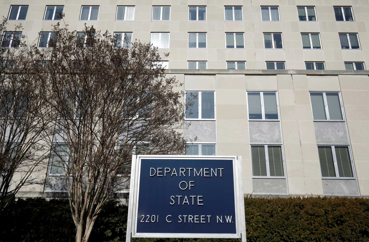 The State Department Building is pictured in Washington, U.S., January 26, 2017. REUTERS/Joshua Roberts - RC17BCC10800