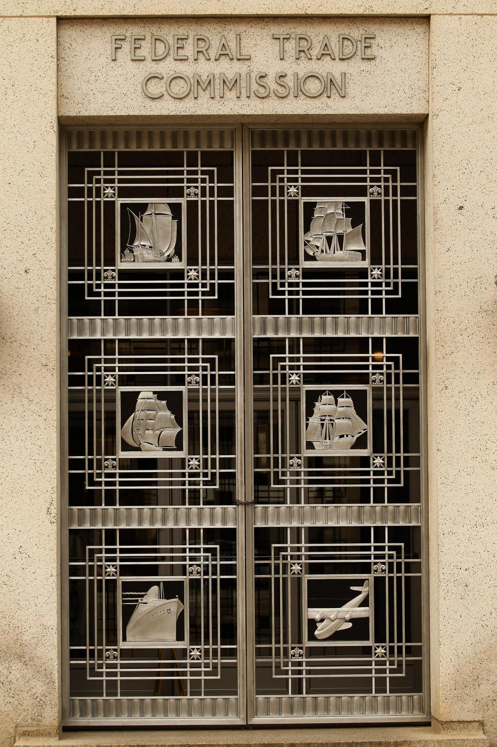 A doorway of the Federal Trade Commission building is seen in Washington on March 4, 2012. REUTERS/Gary Cameron   (UNITED STATES) - WM1E834139A01