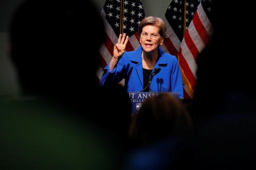 Democratic 2020 U.S. presidential candidate and U.S. Senator Elizabeth Warren (D-MA) delivers a campaign economic speech at Saint Anselm Colleges Institue of Politics in Manchester, New Hampshire, U.S., December 12, 2019.   REUTERS/Brian Snyder - RC2TTD9M43SN