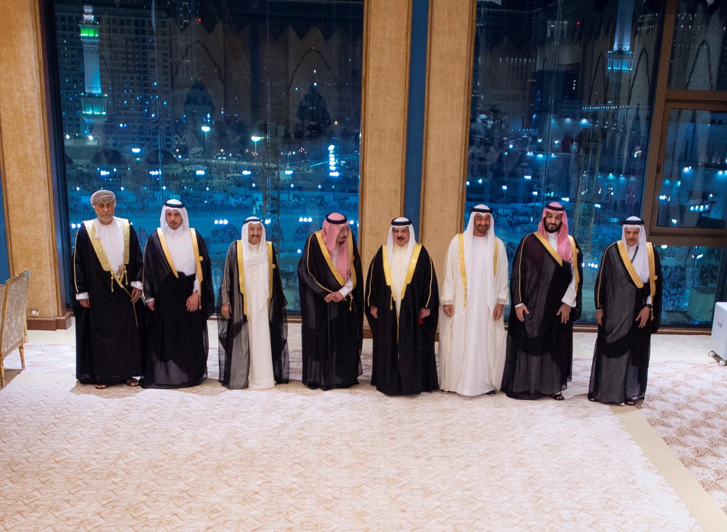 GCC leaders pose for a photo during the Gulf Cooperation Council (GCC) summit in Mecca, Saudi Arabia May 30, 2019. Picture taken May 30, 2019. Bandar Algaloud/Courtesy of Saudi Royal Court/Handout via REUTERS ATTENTION EDITORS - THIS IMAGE WAS PROVIDED BY A THIRD PARTY. - RC1AC05BD4F0