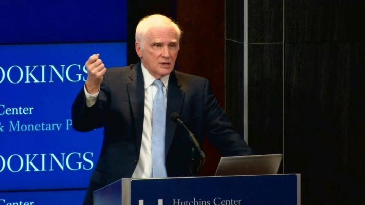 Dan Tarullo gives remark at Hutchins