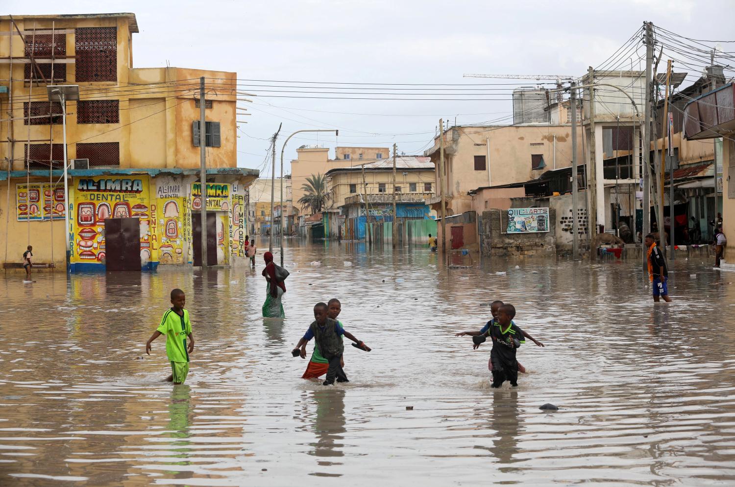 FILE PHOTO: Children play in a flooded street in Hamerweyne district of Mogadishu, Somalia May 20, 2018. REUTERS/Feisal Omar/File Photo