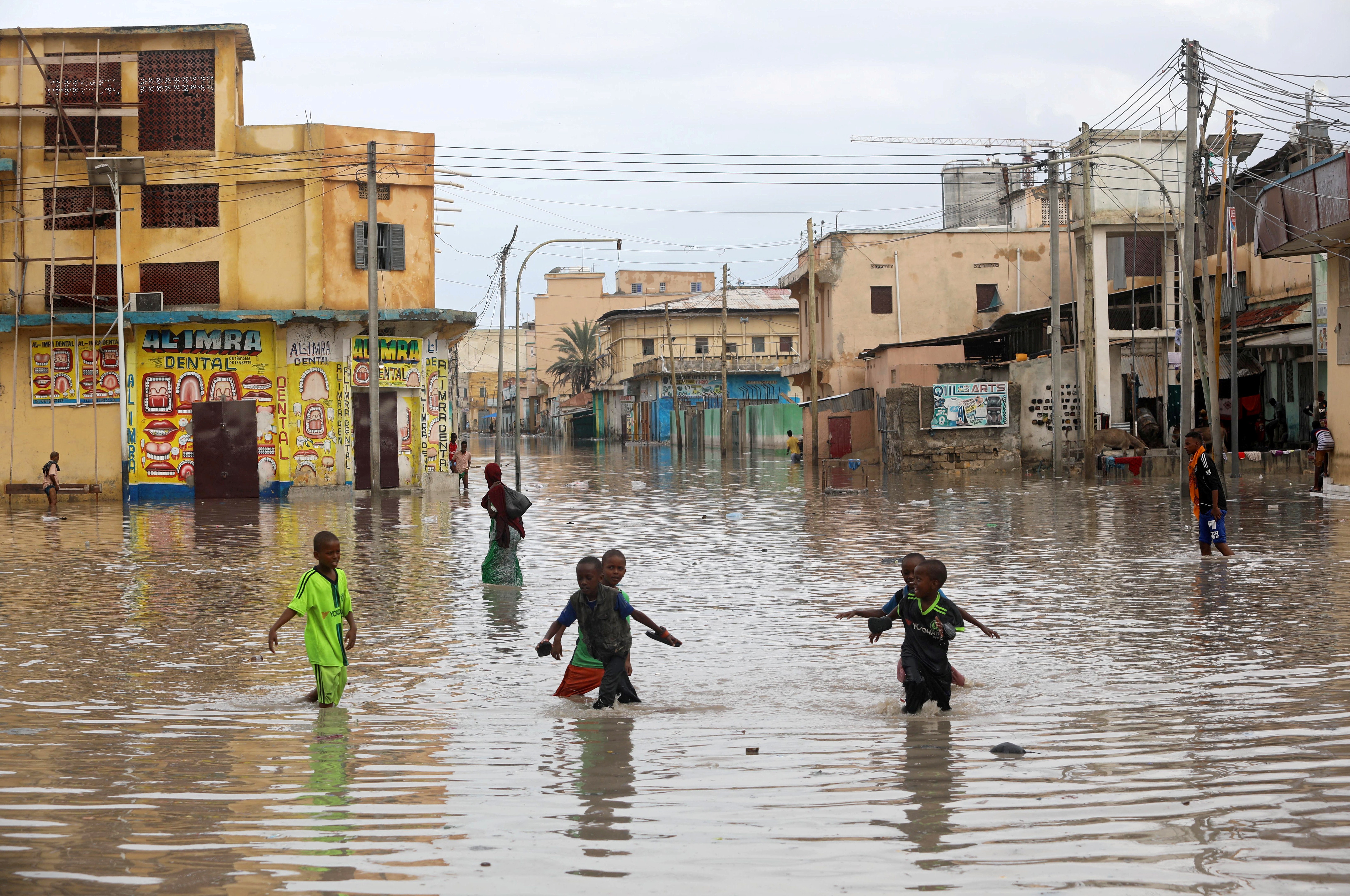 Figure of the week: Flood risk and poverty in sub-Saharan Africa ...