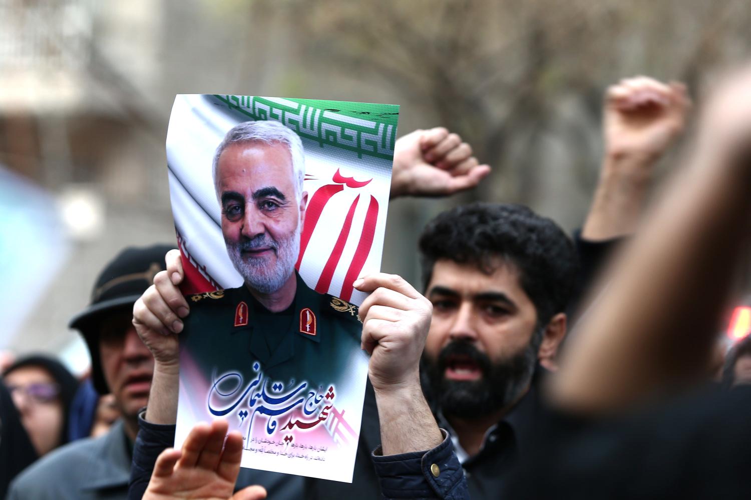 Iranian demonstrators chant slogans during a protest against the assassination of the Iranian Major-General Qassem Soleimani, head of the elite Quds Force, and Iraqi militia commander Abu Mahdi al-Muhandis, who were killed in an air strike at Baghdad airport, in front of United Nation office in Tehran, Iran January 3, 2020. WANA (West Asia News Agency)/Nazanin Tabatabaee via REUTERS ATTENTION EDITORS - THIS IMAGE HAS BEEN SUPPLIED BY A THIRD PARTY.