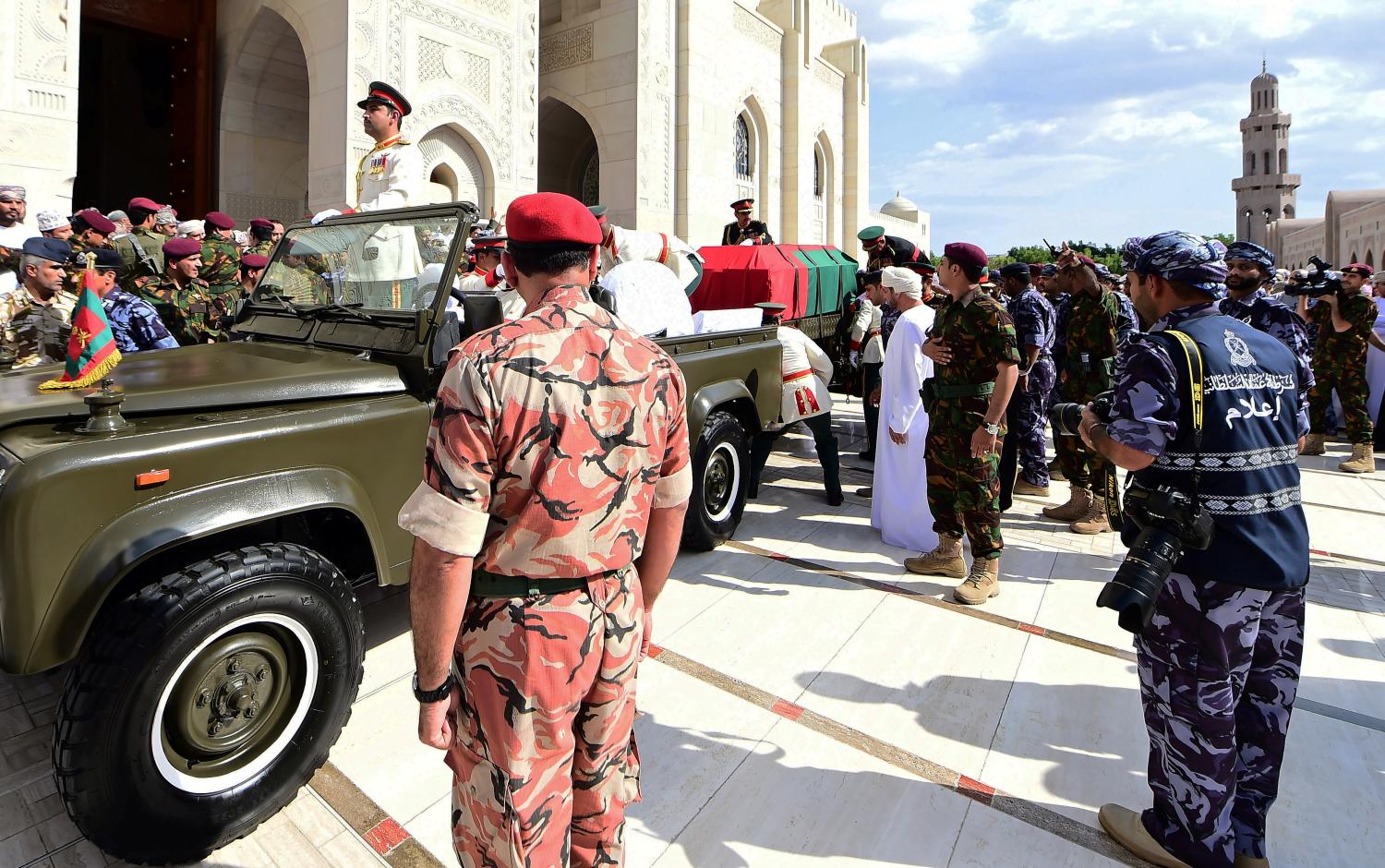 The coffin of late Sultan Qaboos bin Said is fixed to a vehicle during the funeral procession in Muscat, Oman January 11, 2020.  REUTERS/Sultan Al Hasani - RC2NDE9373RG
