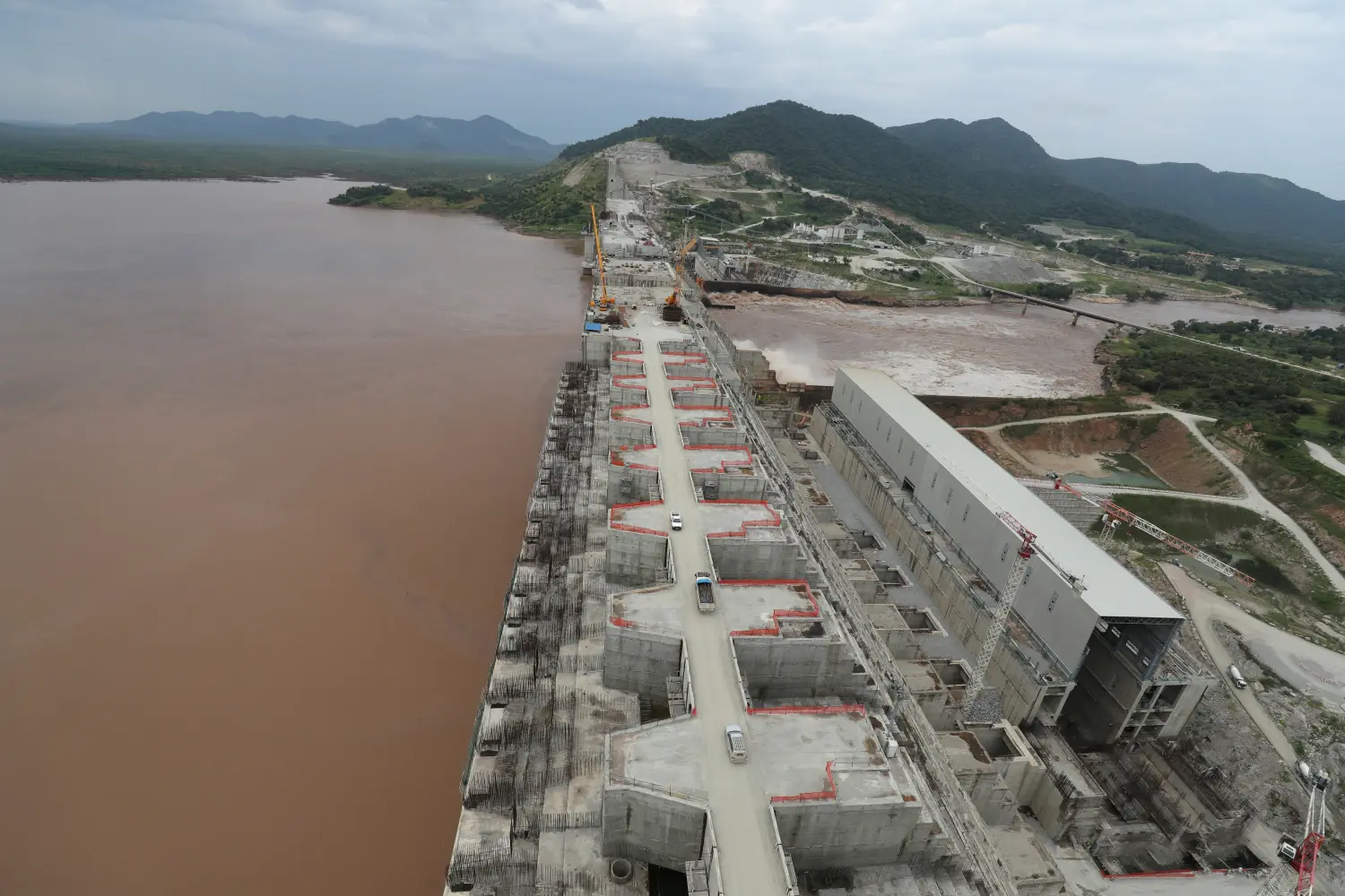 Ethiopia's Grand Renaissance Dam is seen as it undergoes construction work on the river Nile in Guba Woreda, Benishangul Gumuz Region, Ethiopia September 26, 2019. Picture taken September 26, 2019. REUTERS/Tiksa Negeri