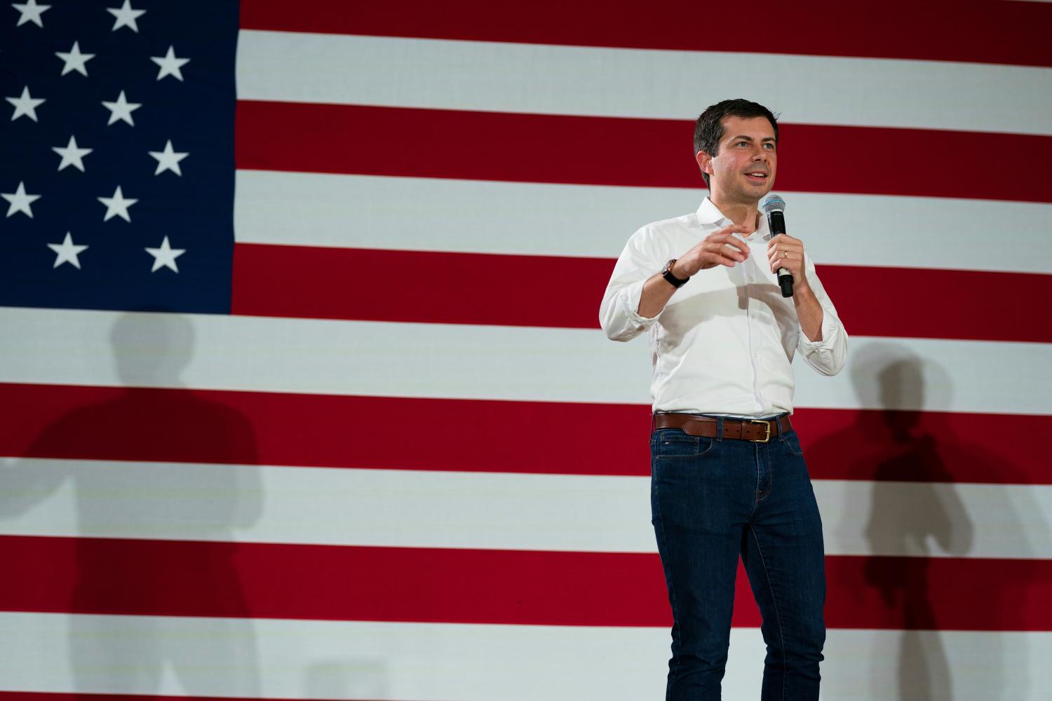 Pete Buttigieg, South Bend Mayor and Democratic presidential hopeful, speaks at a campaign event in Newton, Iowa, U.S. Sept. 21, 2019.   REUTERS/Elijah Nouvelage