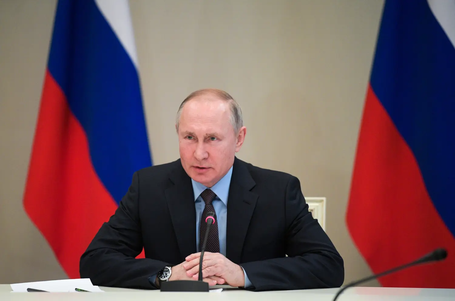Russian President Vladimir Putin chairs a meeting at Vnukovo II government airport outside Moscow, Russia March 1, 2020. Sputnik/Alexei Druzhinin/Kremlin via REUTERS ATTENTION EDITORS - THIS IMAGE WAS PROVIDED BY A THIRD PARTY.