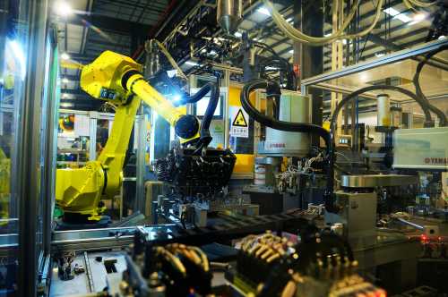 Staff work to produce auto parts with machines, which can help to save 2 minute and reduce production time to 30 seconds, at a factory in Suzhou city, east China's Jiangsu province, 25 November 2019.China has set up a $21 billion (£16.25 billion) national investment fund to promote the transformation and upgrading of the country's manufacturing industry, the official Shanghai Securities News reported on Wednesday. The fund will invest in both growth-stage and mature companies in areas such as new materials, next-generation information technology (IT) and power equipment, the newspaper said. The new fund will invest throughout the entire manufacturing industry value chain. fachaoshiNo Use China. No Use France.