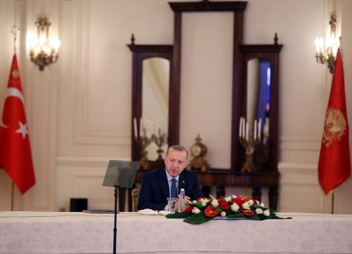 Turkish President Tayyip Erdogan chairs a meeting with ministers, bankers and business leaders to discuss dealing with coronavirus disease (COVID-19), in Ankara, Turkey, March 18, 2020. Presidential Press Office/Handout via REUTERS ATTENTION EDITORS - THIS PICTURE WAS PROVIDED BY A THIRD PARTY. NO RESALES. NO ARCHIVE
