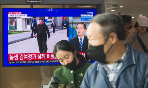 News report on Kim Jong-Un, May 3, 2020 : A screen shows local TV station's report on North Korean leader Kim Jong-Un at a train station in Seoul, South Korea. According to local media, Kim Jong-Un's absence from an annual event marking the April 15 birth anniversary of his late grandfather and the North's founder Kim Il-Sung had spawned media speculation about ill health of the North Korean leader. North Korean media reported on May 2 that Kim attended a ribbon-cutting ceremony at a fertilizer factory. Kim Jong-Un appeared in public for the first time in 20 days last week. (Photo by Lee Jae-Won/AFLO) (SOUTH KOREA) No Use China. No Use Taiwan. No Use Korea. No Use Japan.