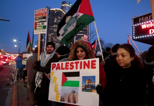 Palestinian Americans and supporters demonstrate against U.S. President Donald Trump's recognition of Jerusalem as Israel's capital in Detroit, Michigan, U.S., December 8, 2017.   REUTERS/Rebecca Cook