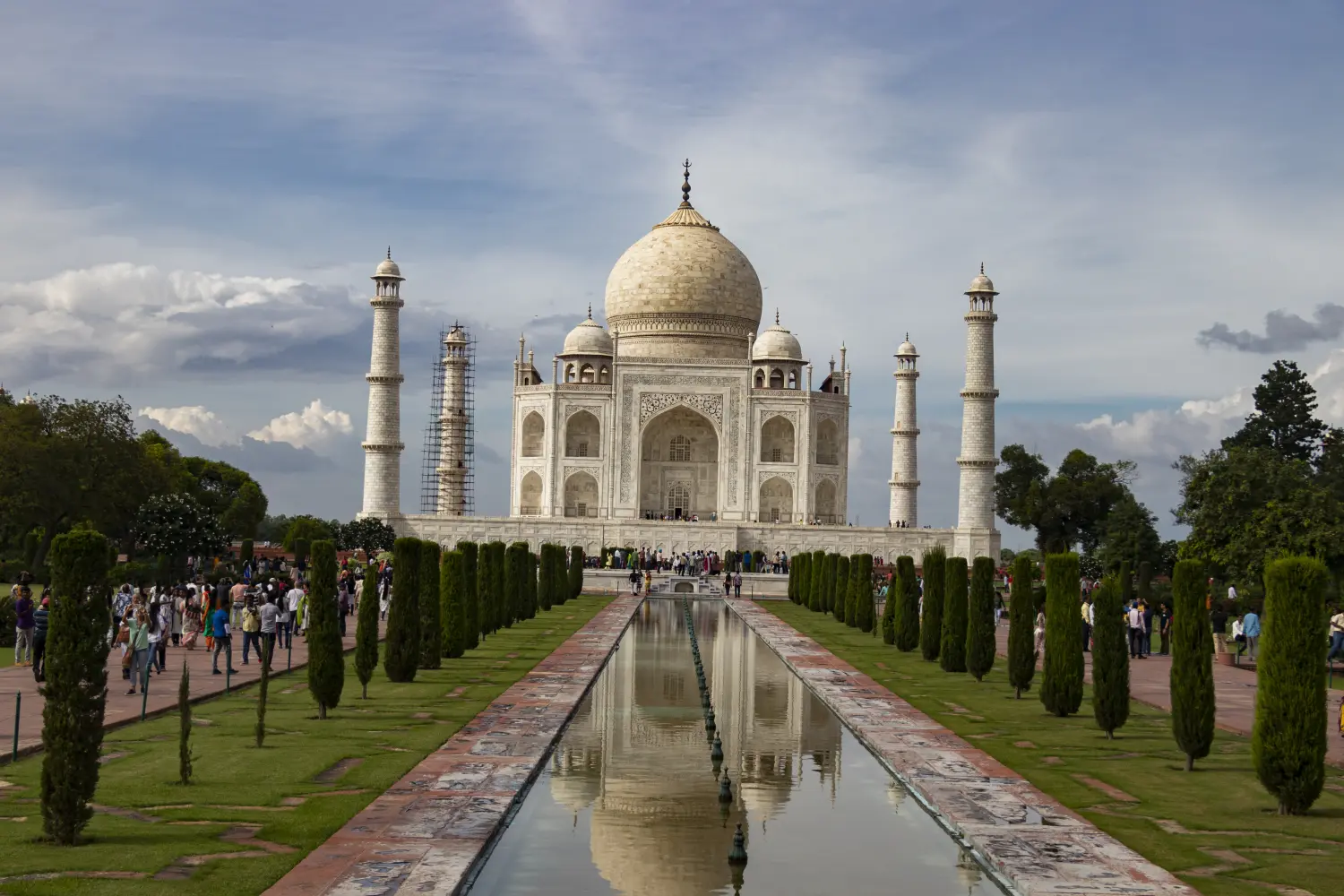 The Taj Mahal was commissioned by Shah Jahan in 1631, to be built in the memory of his wife Mumtaz Mahal,