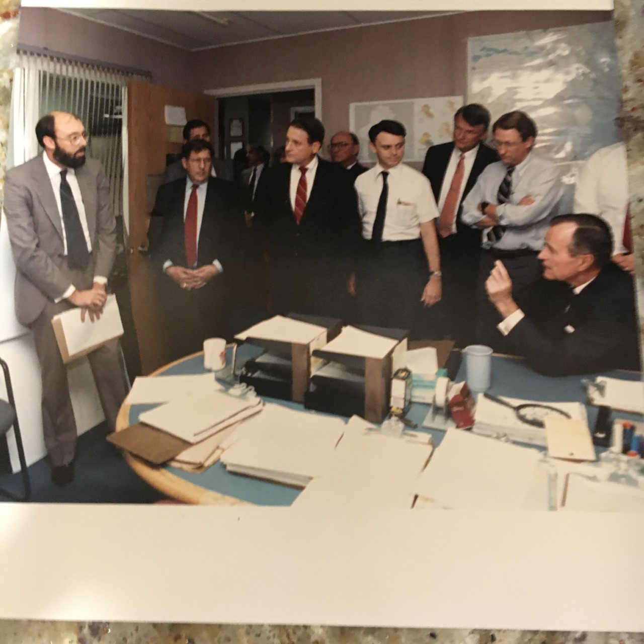 The author briefing President George H.W. Bush in August 1990 in the CIA’s Operations Center Source: Author’s personal collection.