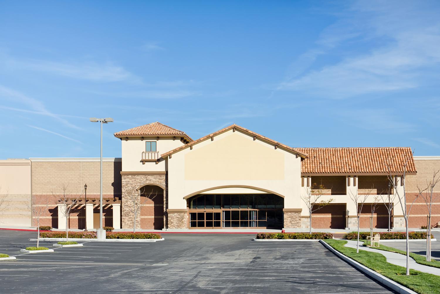 New business building is vacant in the suburbs.