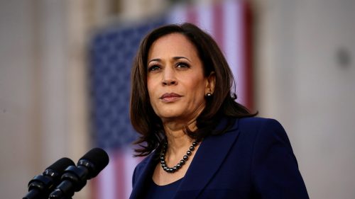 FILE PHOTO: U.S. Senator Kamala Harris launches her campaign for President of the United States at a rally at Frank H. Ogawa Plaza in her hometown of Oakland, California, U.S., January 27, 2019.  REUTERS/Elijah Nouvelage/File Photo