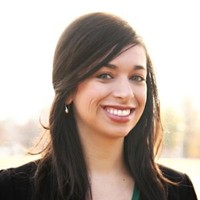 Jennifer Ash Headshot