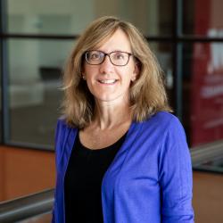 headshot of Suzanne Eckes