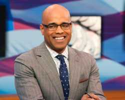 Ed O'Keefe, Jamal Simmons, Caitlin Huey-Burns,  Jamelle Bouie, Jonah Goldberg, Anna Palmer, and Kelsey Snell with Margaret Brennan on "Face the Nation" in Washington, DC Sunday March 31, 2019. Photo: Chris Usher/CBS © 2019 CBS Broadcasting Inc. All rights reserved.