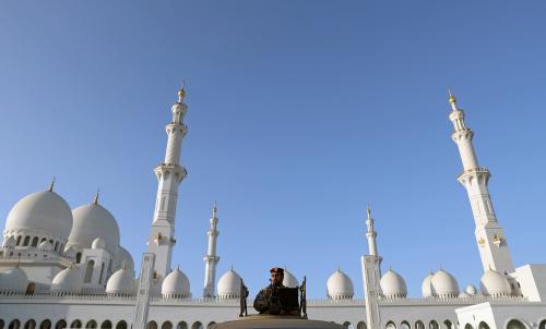 A member of the security forces guards during the arrival of Pope Francis at the Sheikh Zayed grand Mosque in Abu Dhabi, United Arab Emirates, February 4, 2019. REUTERS/Ahmed Jadallah